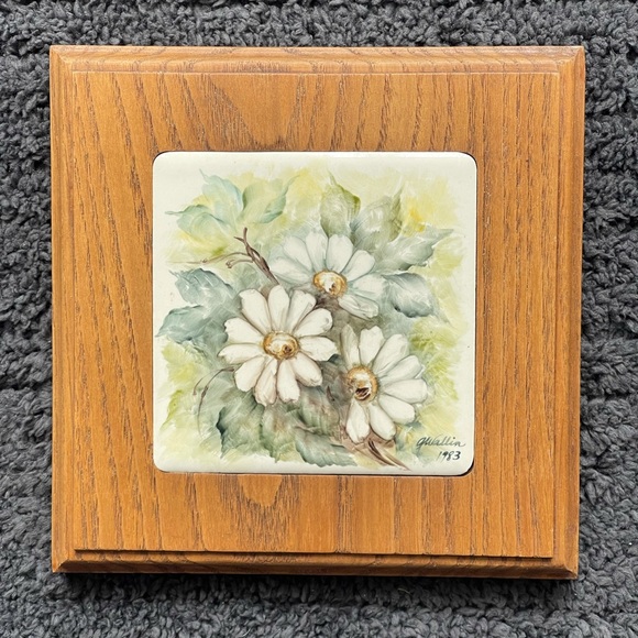 Vintage Hand Painted, Framed and Signed/Dated Beautiful Flower Tile  7 1/4" - Picture 1 of 5